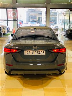 نيسان سنترا